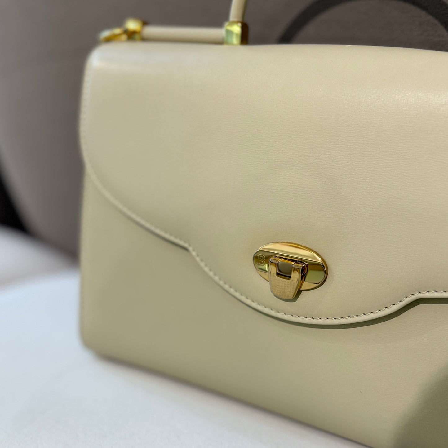 Bally Golden Buckle 2-Way Beige Top Handle Handbag