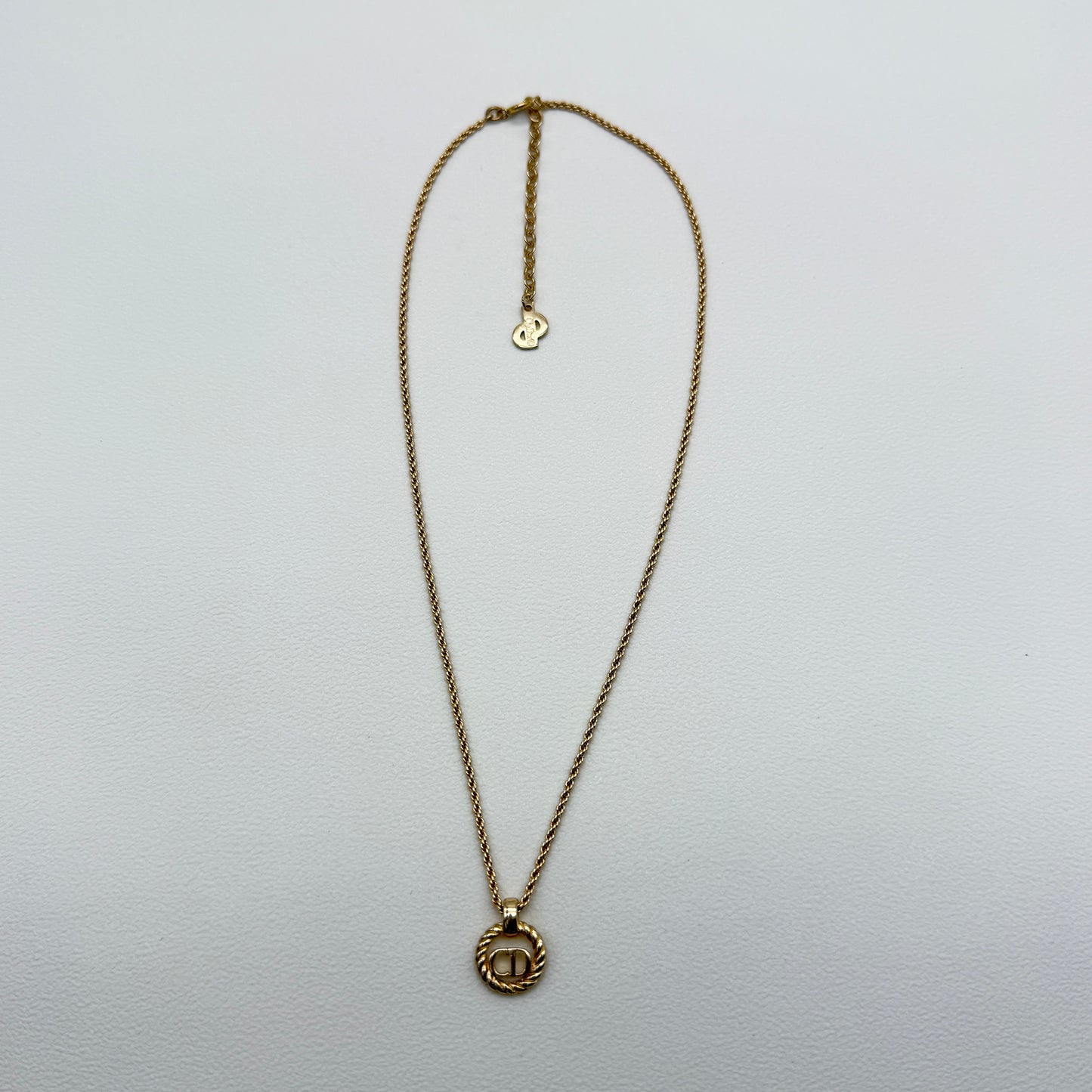 Christian Dior Vintage CD Logo in Twist Circle Golden Necklace