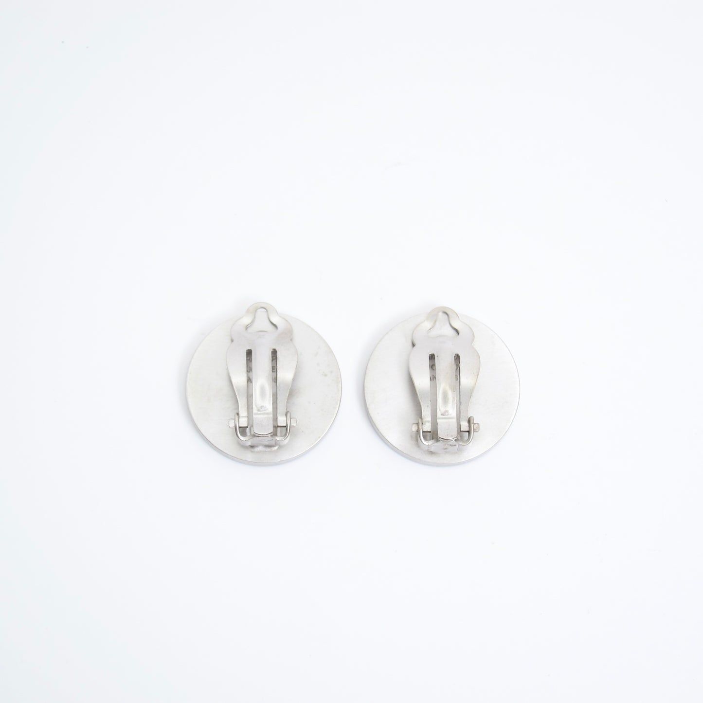 Hermes Vintage Serie Shell Face Silver Clip-on Earrings