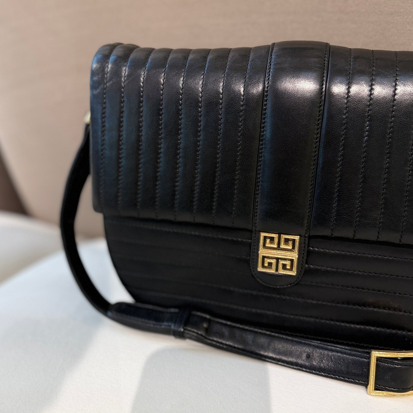 Givenchy Vintage 4G Logo Anagram Logo Black Leather Quilted Shoulder Bag