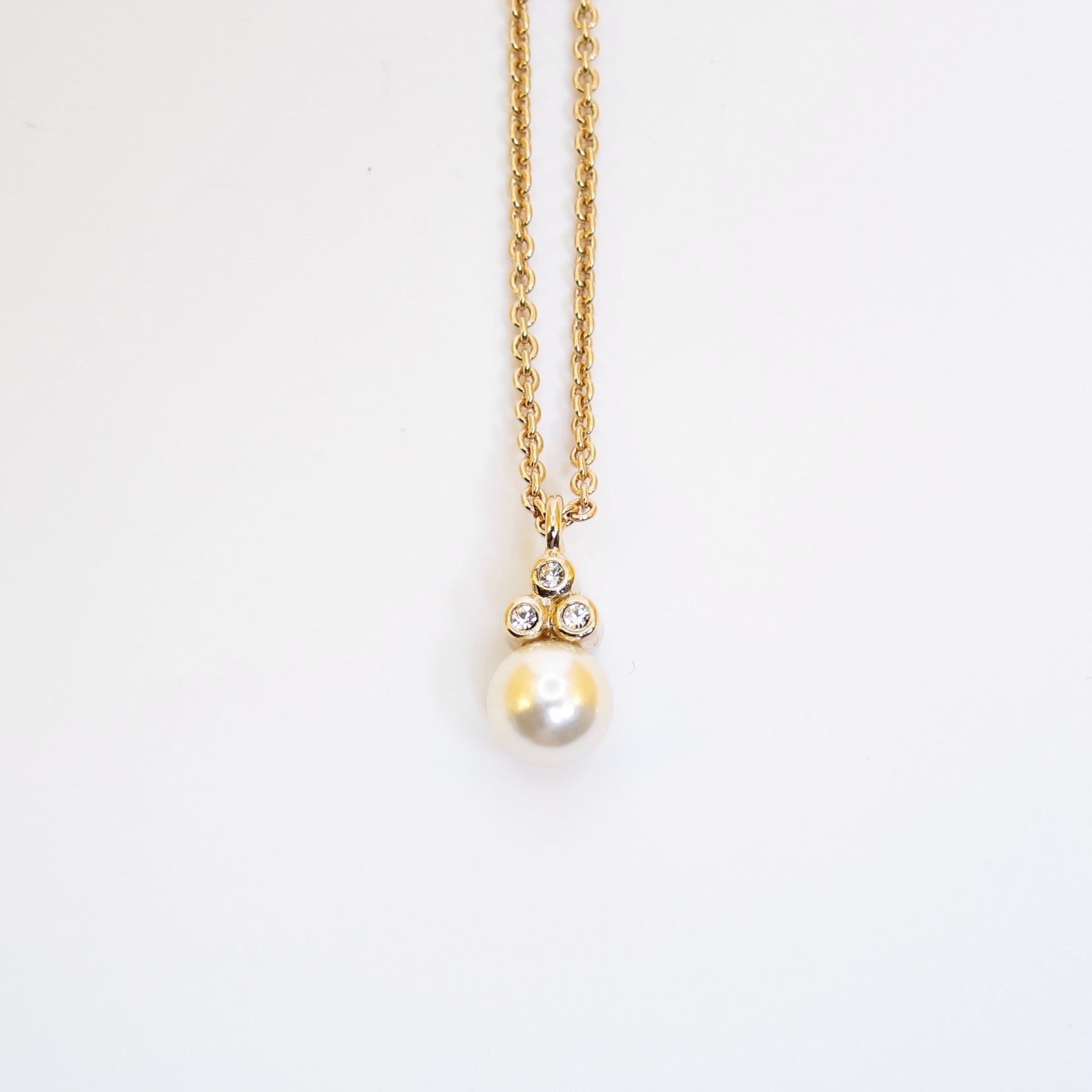 Diorella.me Vintage Shop] Christian Dior Vintage Pearl and 