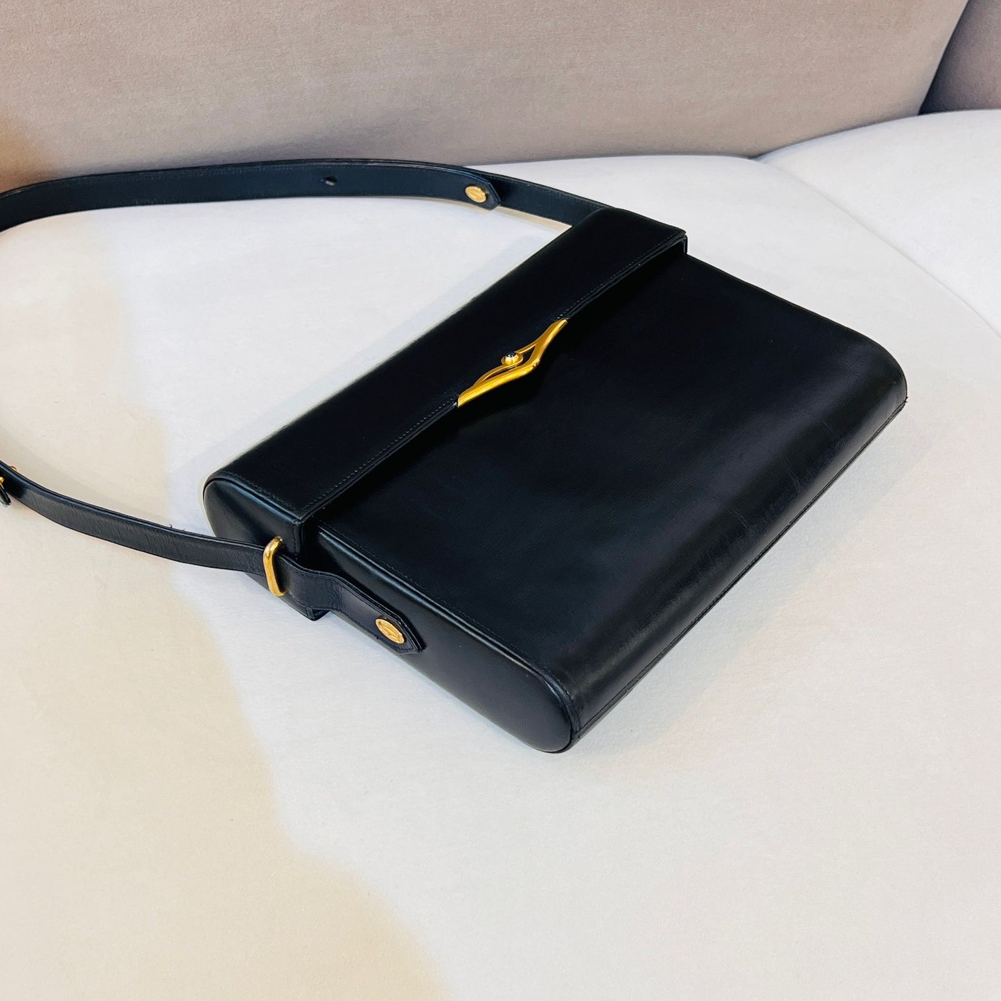 Cartier Vintage Black Leather Sapphire Line Shoulder Bag