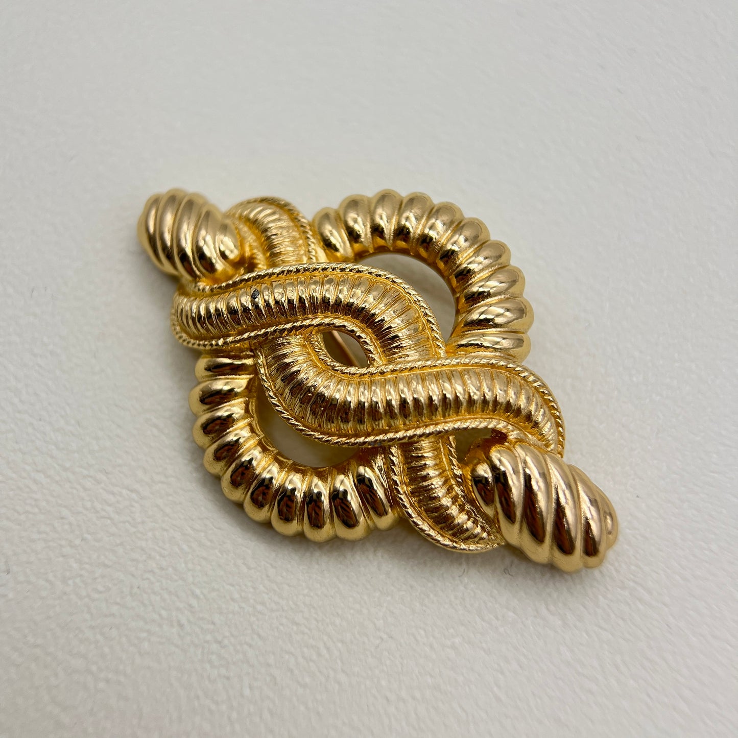 Christian Dior Vintage Rope Motif Golden Brooch