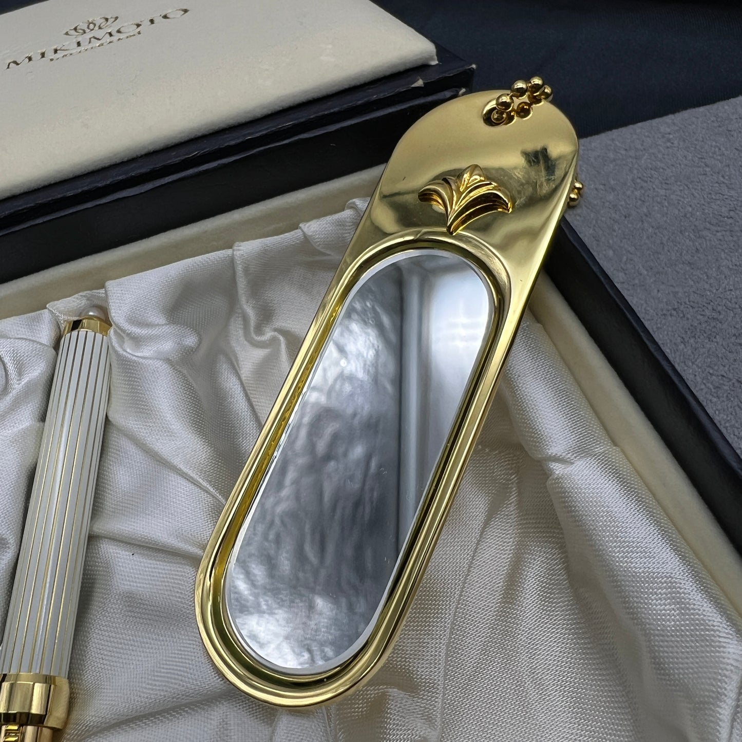 Mikimoto 復古迷你香水瓶、唇刷和鏡子 3 件套