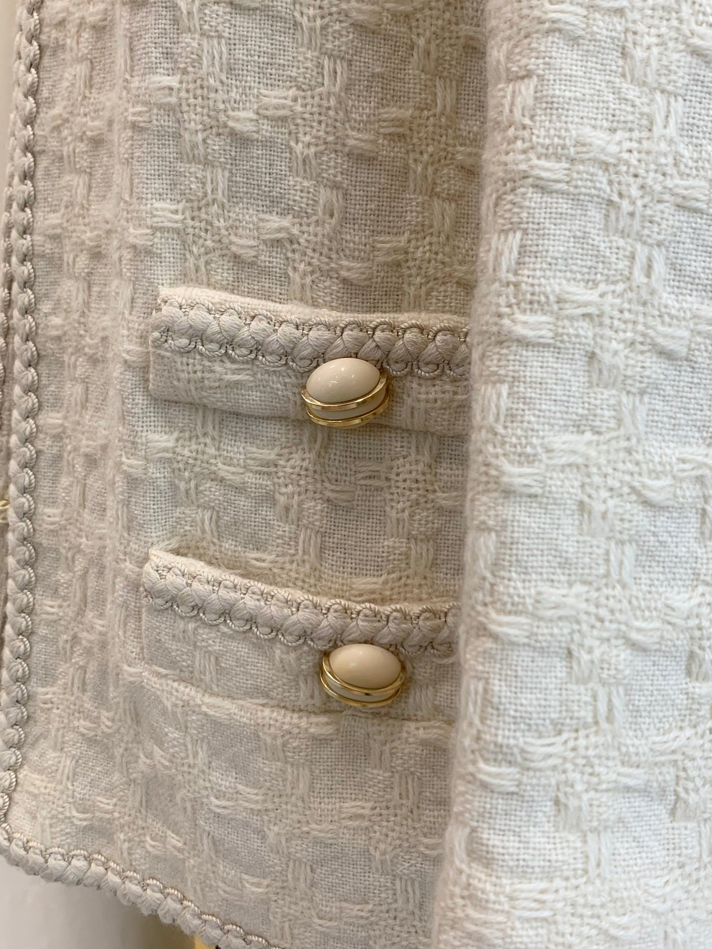 Gucci Vintage Cream Tweed Cropped Collarless Jacket