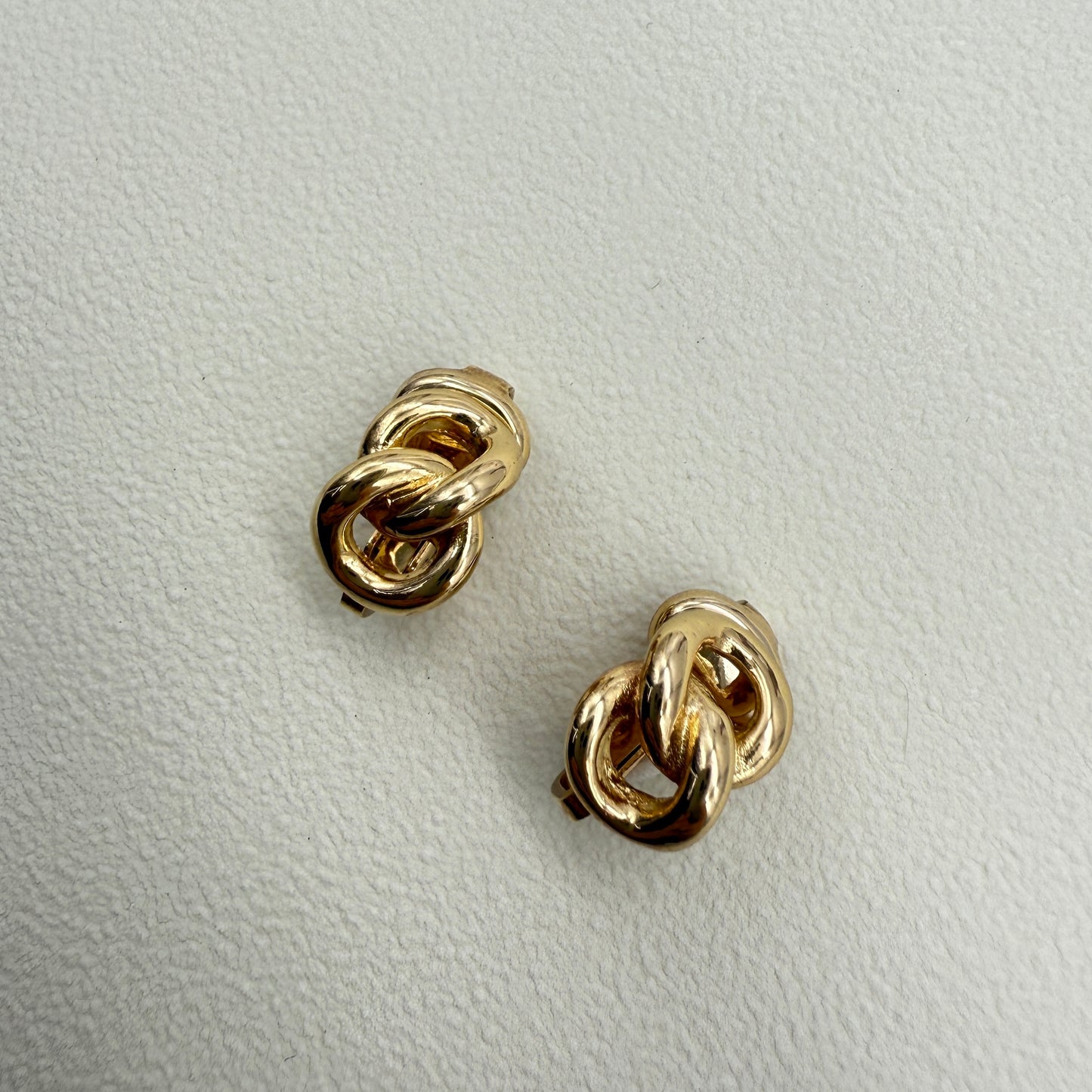 Christian Dior Vintage Link Golden Clip-on Earrings