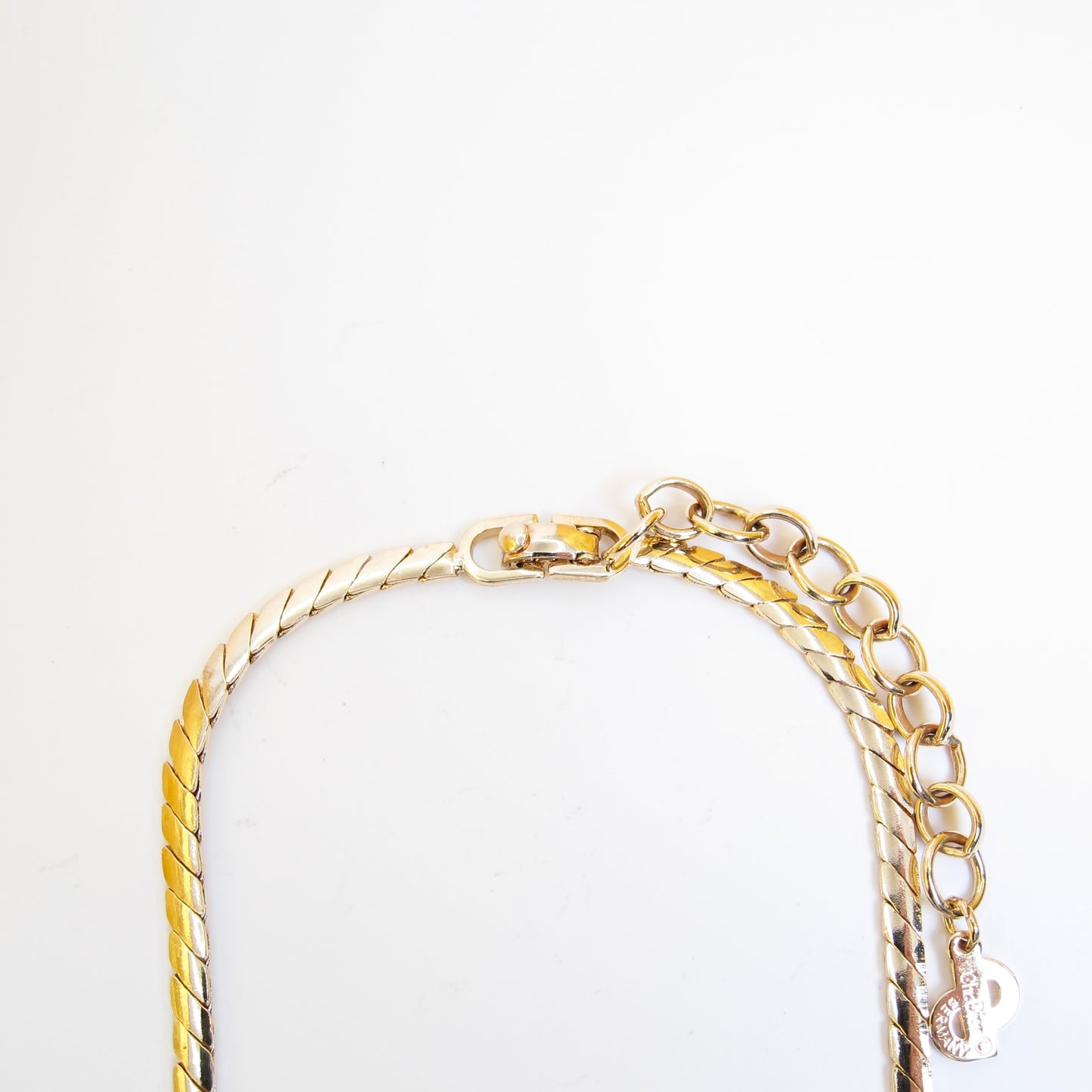 Christian Dior 復古 V 形米色鑲鑽吊墜金色項鍊