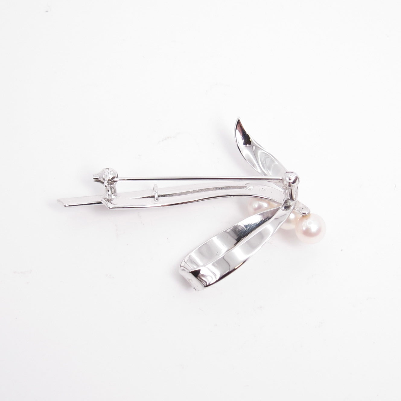 Mikimoto Vintage Ribbon with Akoya Pearl Silver Brooch