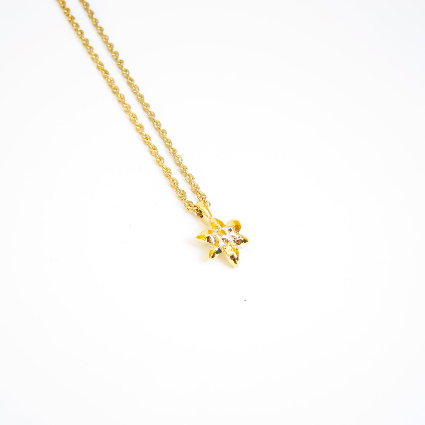 Nina Ricci Vintage NR Logo on Folwer Golden Necklace