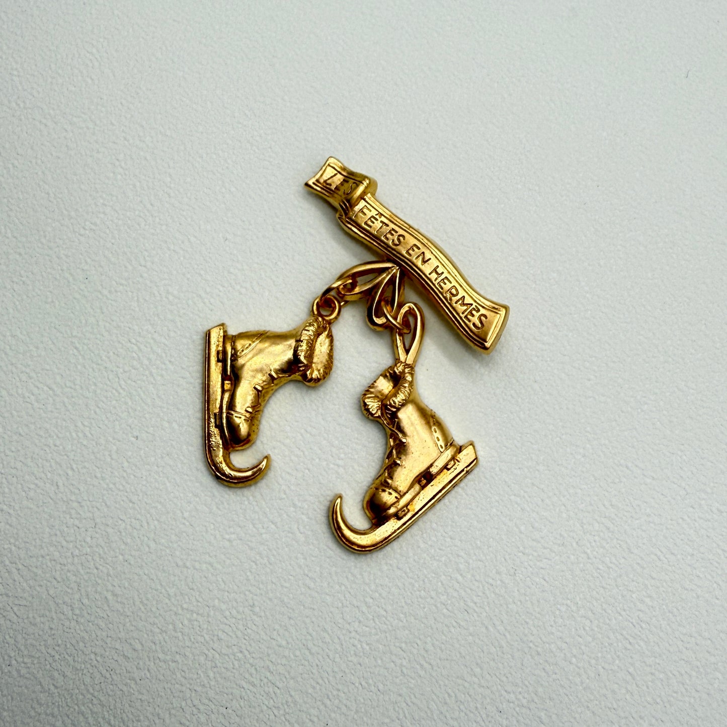 Hermes Vintage Skate Shoes Motif Golden Brooch