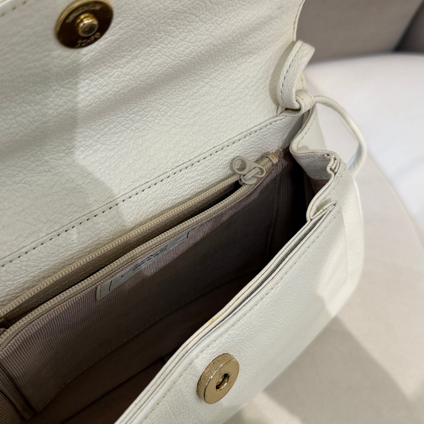 Givenchy 4G Logo Creamy White Soft Leather Vintage Shoulder Bag