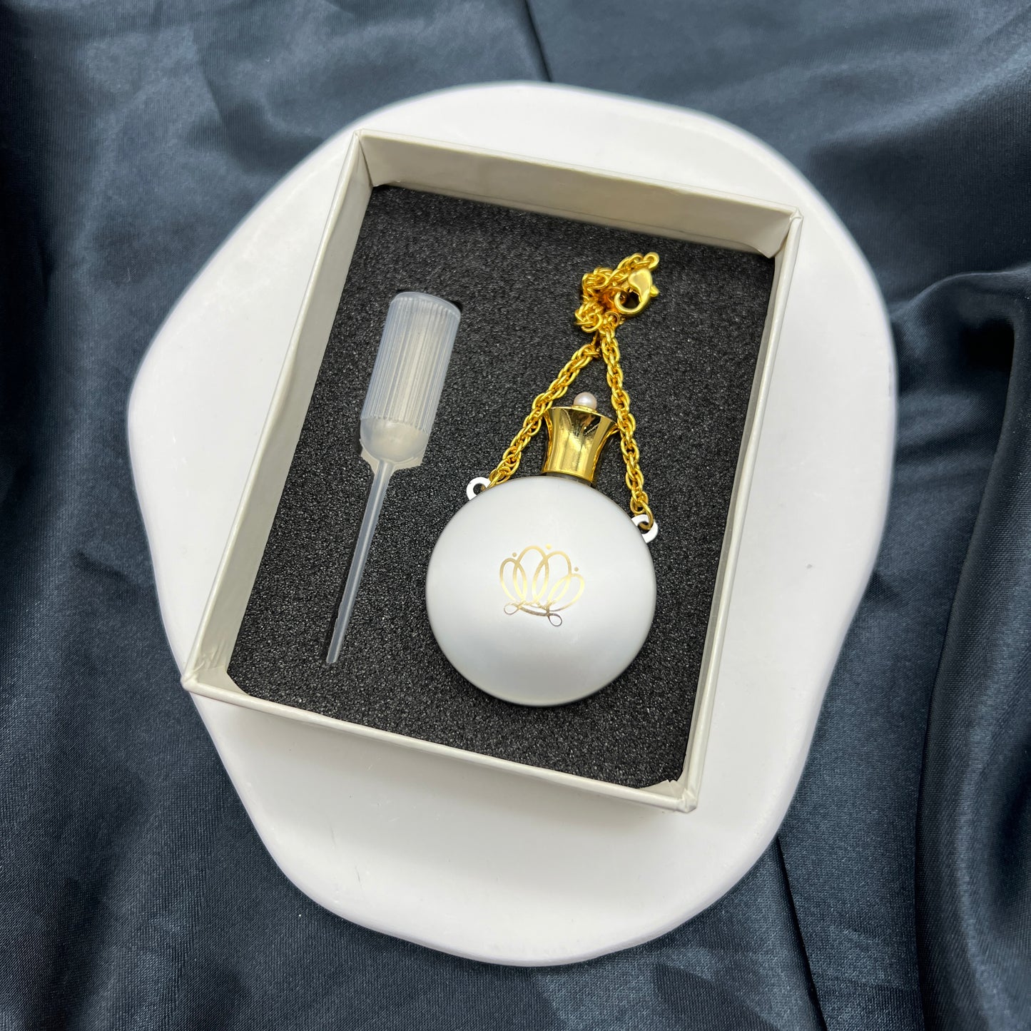Mikimoto 復古迷你香水瓶、唇刷和鏡子 3 件套
