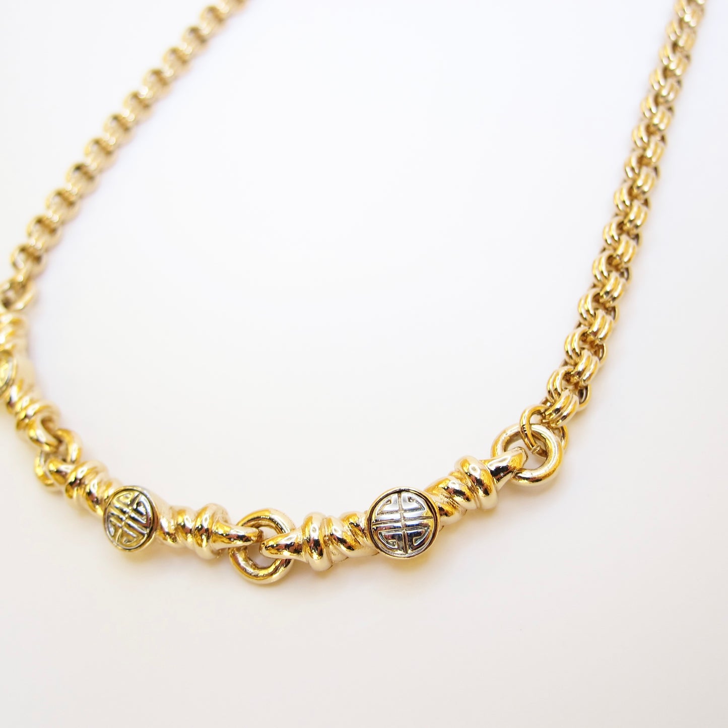 Givenchy Vintage Round 4G Logo and Chain Golden Necklace