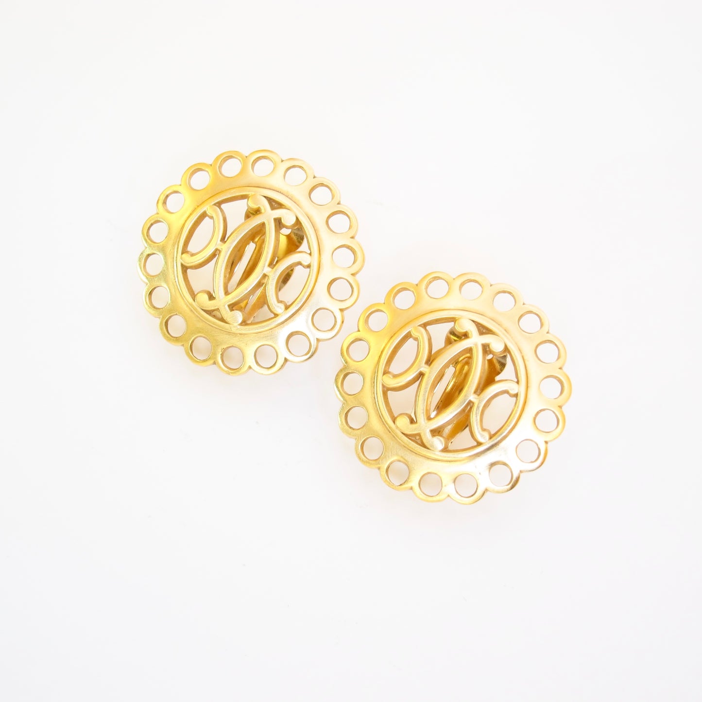 Hermes Vintage Stylish Round Shape Golden Clip-on Earrings