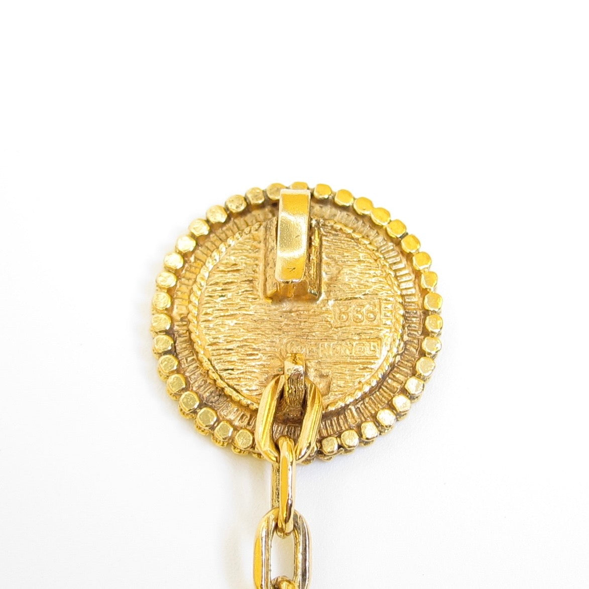 Chanel Vintage 636 CC Medallion Gold-Tone Long Necklace – product detail view 5