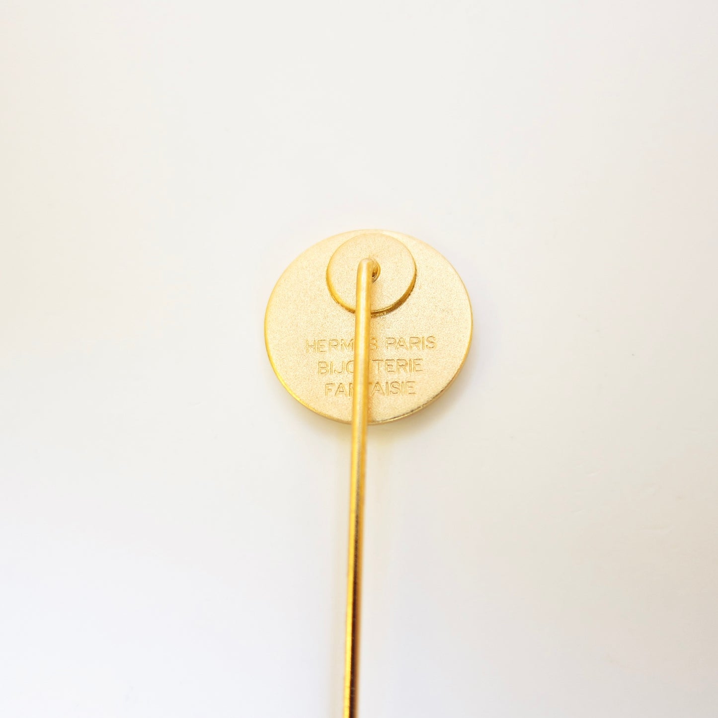 Hermes Vintage Hermes Logo On Round Shape Golden Brooch