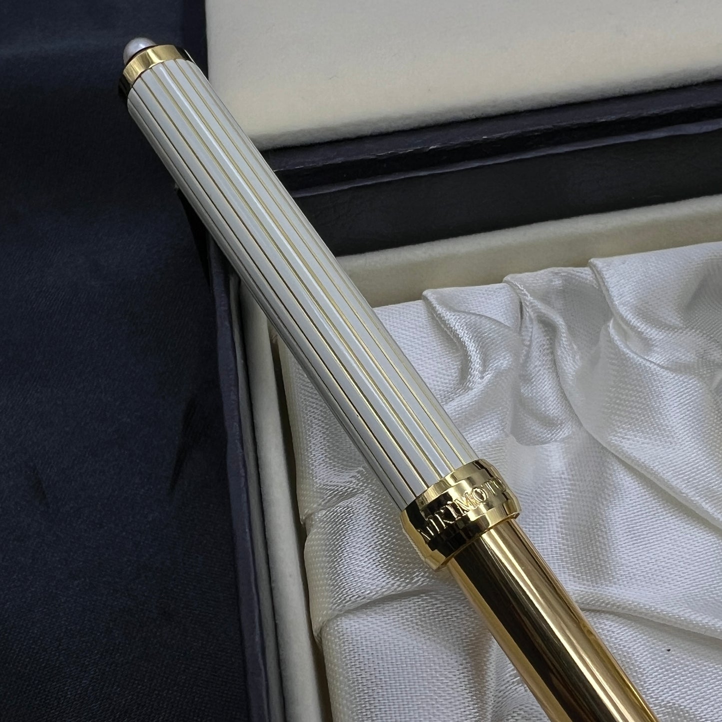 Mikimoto 復古迷你香水瓶、唇刷和鏡子 3 件套
