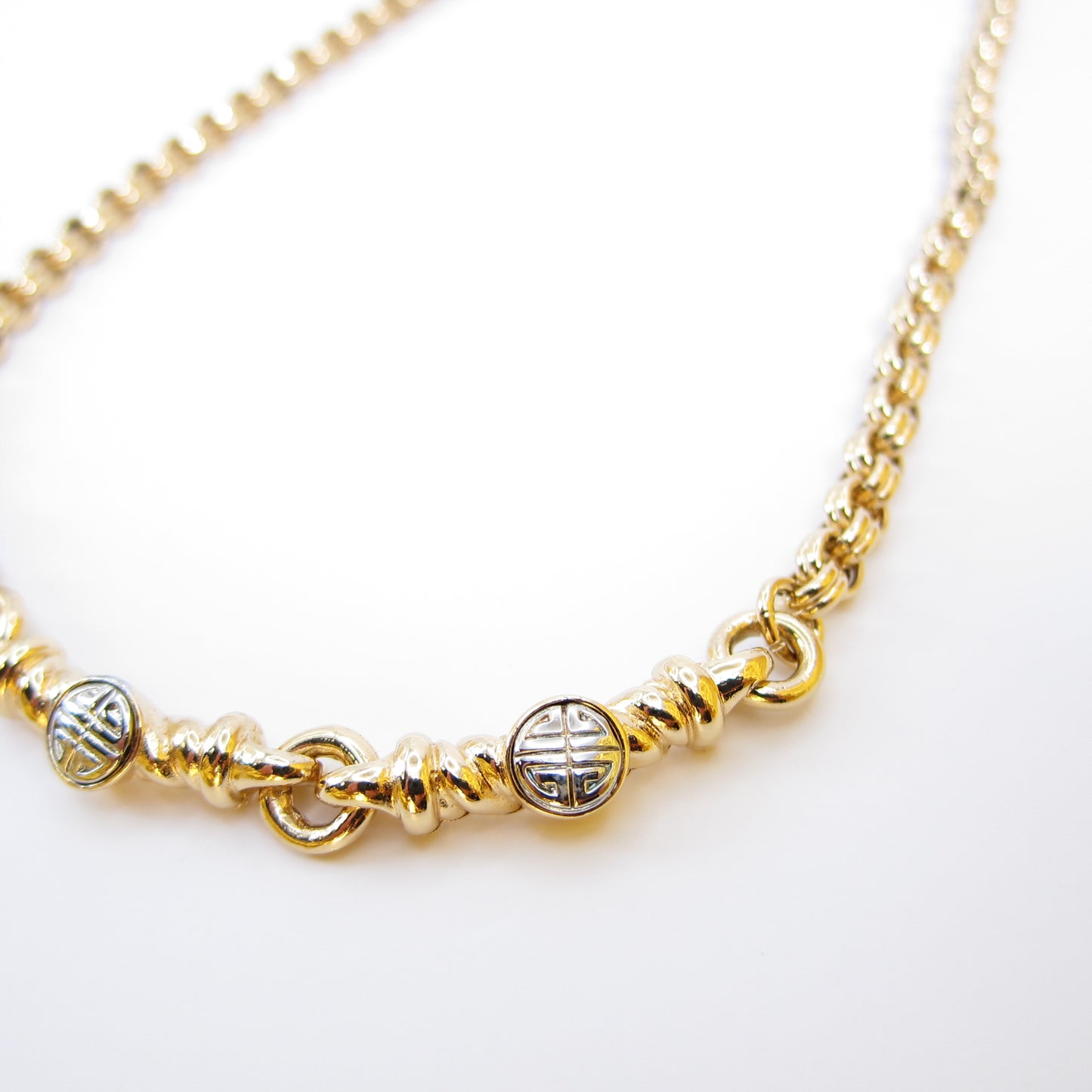 Givenchy Vintage Round 4G Logo and Chain Golden Necklace