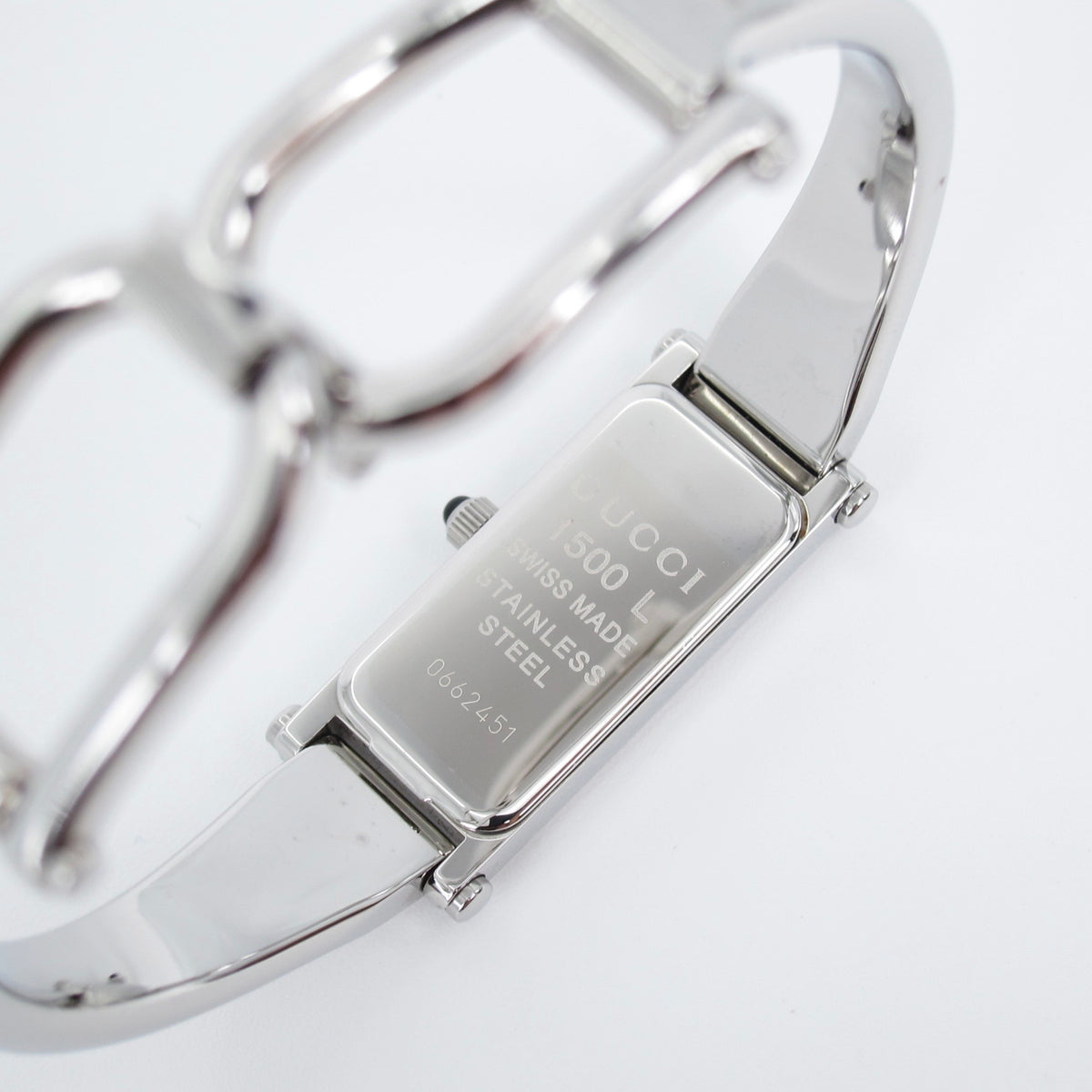 Gucci 1500L黑面石英手鐲腕錶