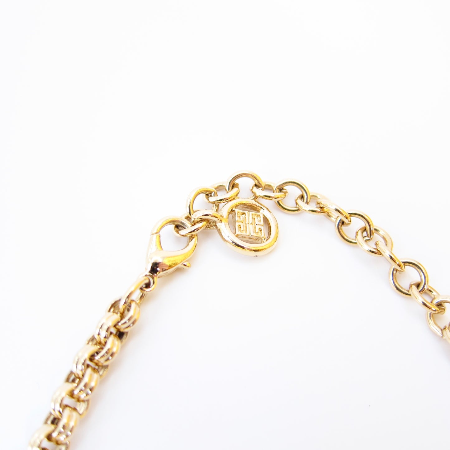 Givenchy Vintage Round 4G Logo and Chain Golden Necklace
