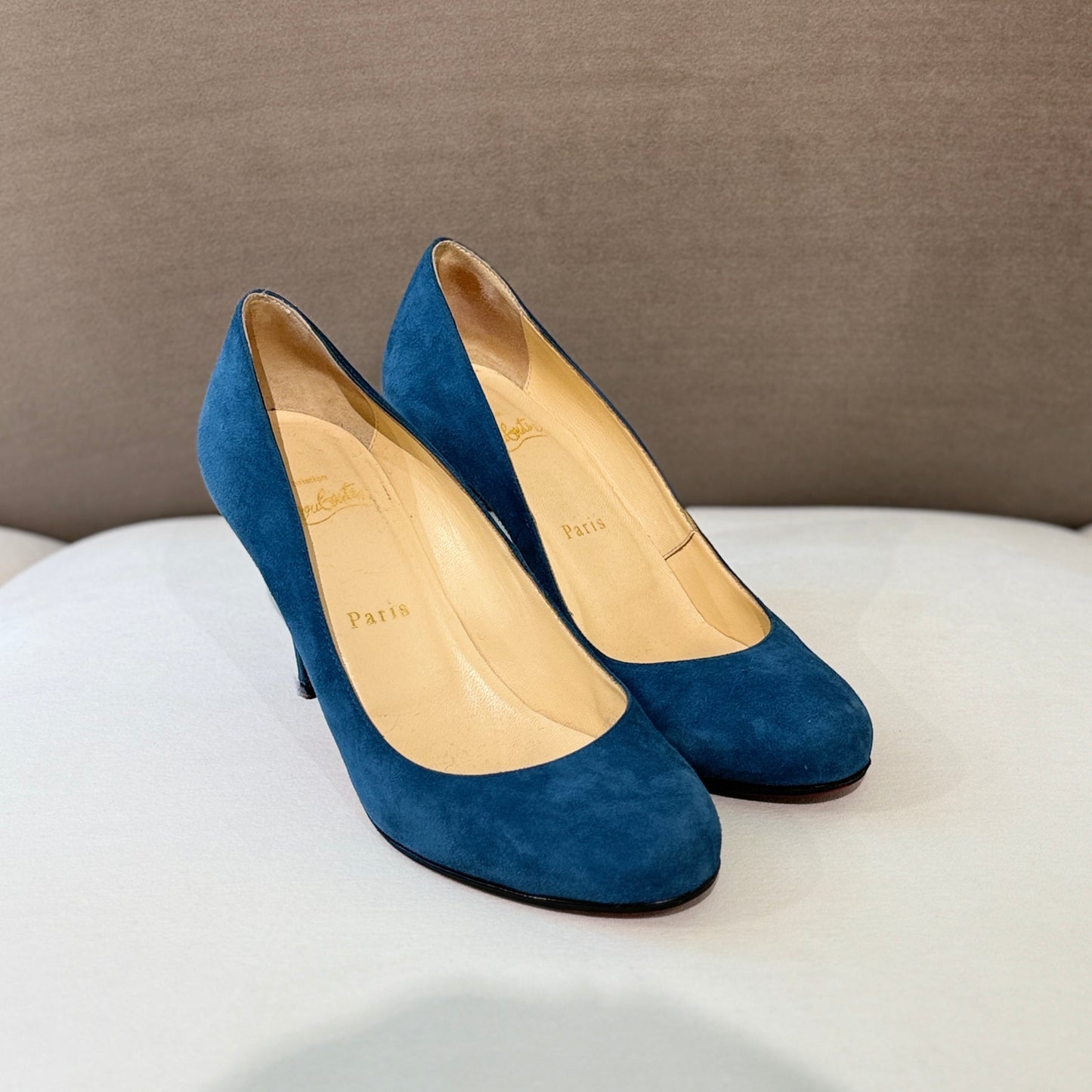 Christian Louboutin 復古藍色絨面高跟鞋