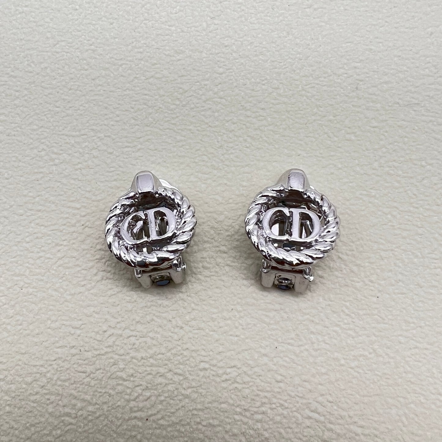 Christian Dior Vintage CD Logo in Twist Circle Silver Clip-on Earrings