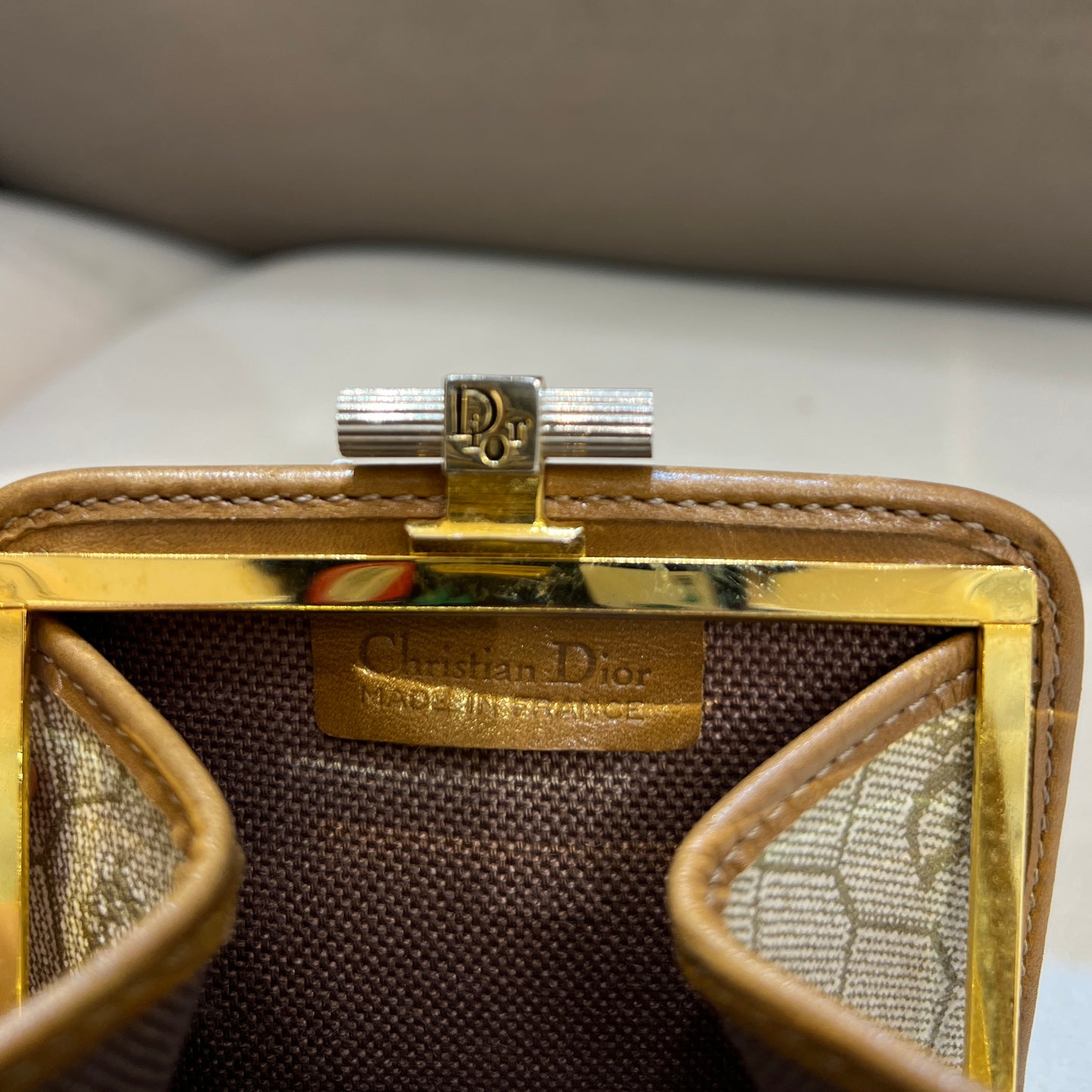 Christian Dior 復古棕色蜂巢零錢包