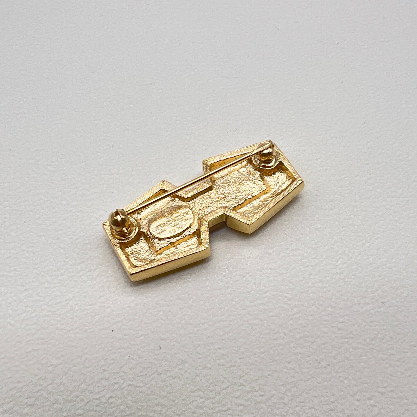 Givenchy 復古琥珀石金色胸針
