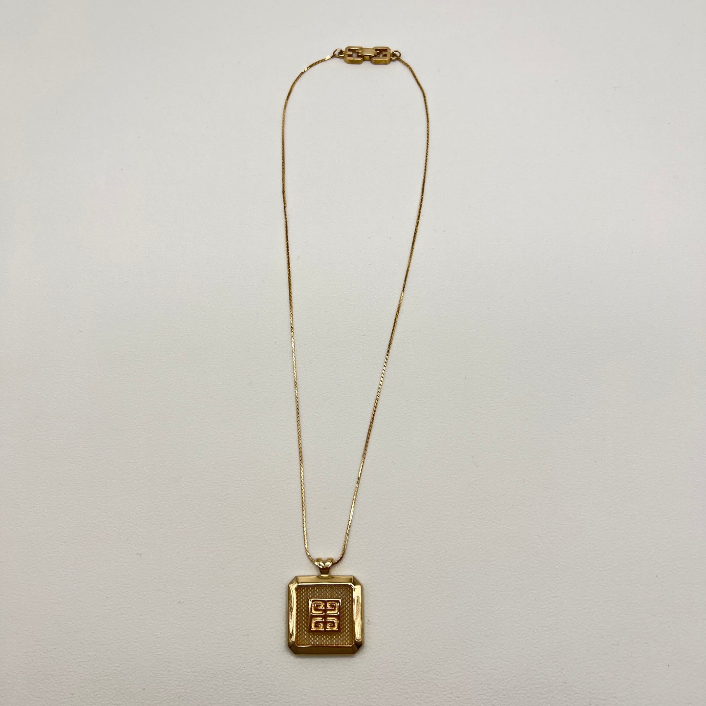 Givenchy Vintage 4G Logo In Square Pendant Golden Necklace