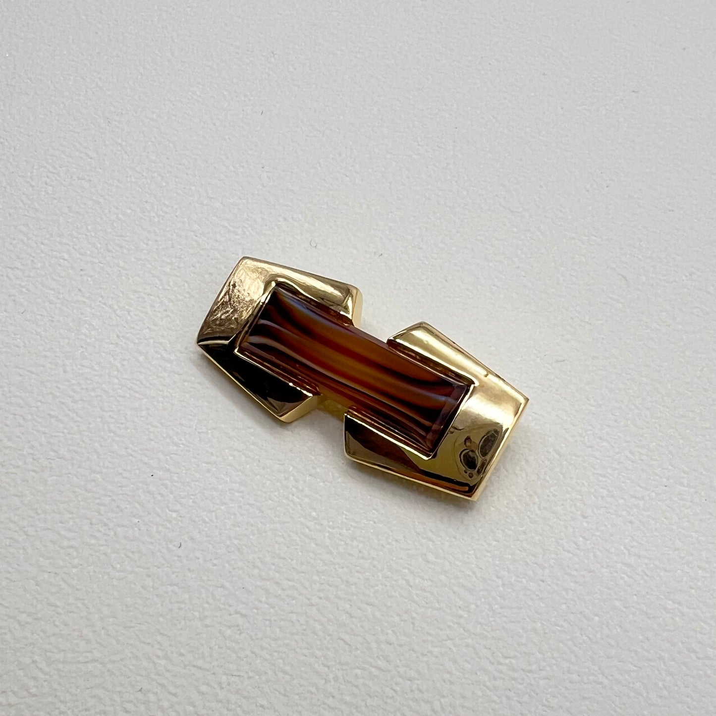 Givenchy 復古琥珀石金色胸針