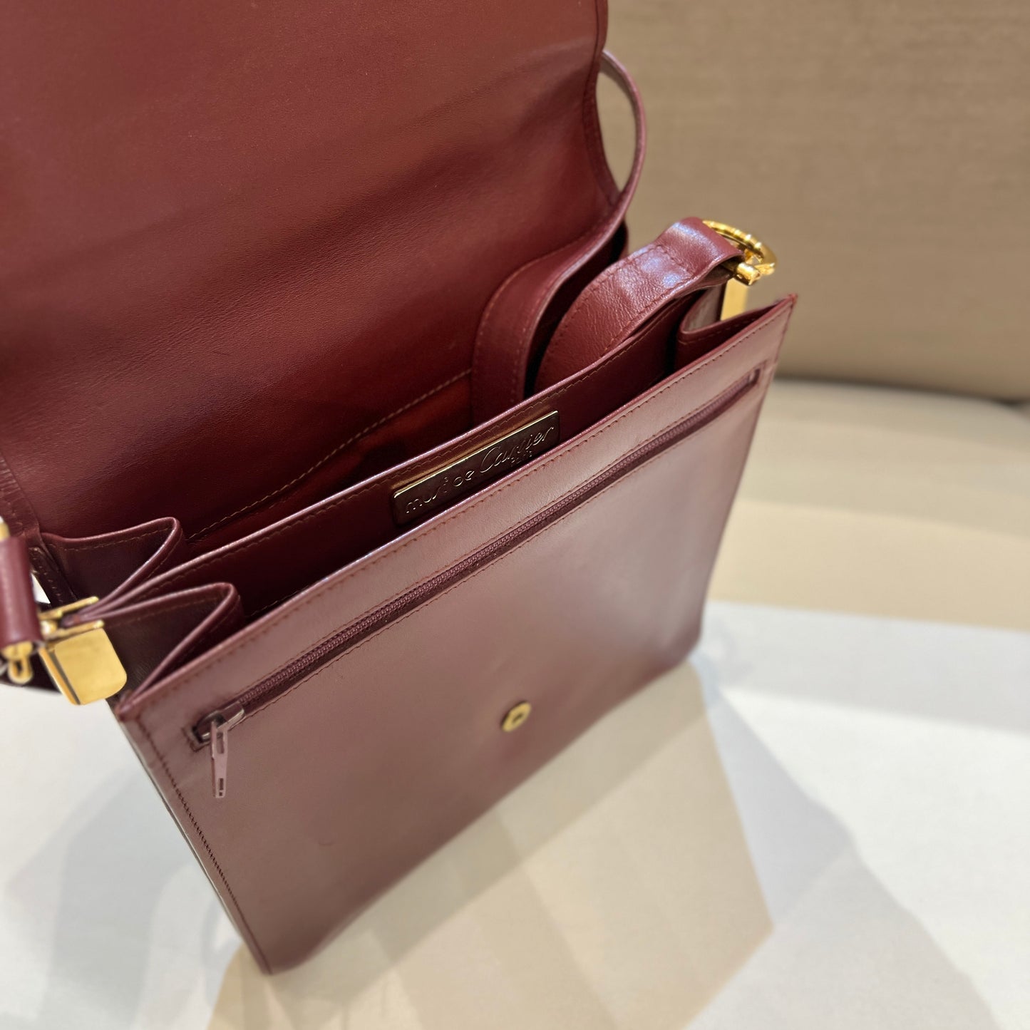 Cartier Vintage Must Line Burgundy Red Leather Shoulder Bag