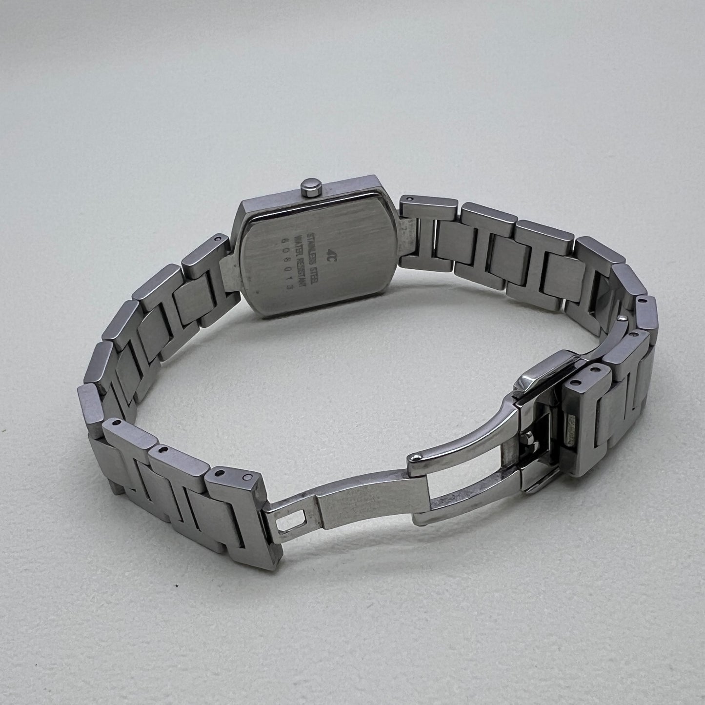 4℃ Vintage Pink Face Stainless Steel Ladies Watch