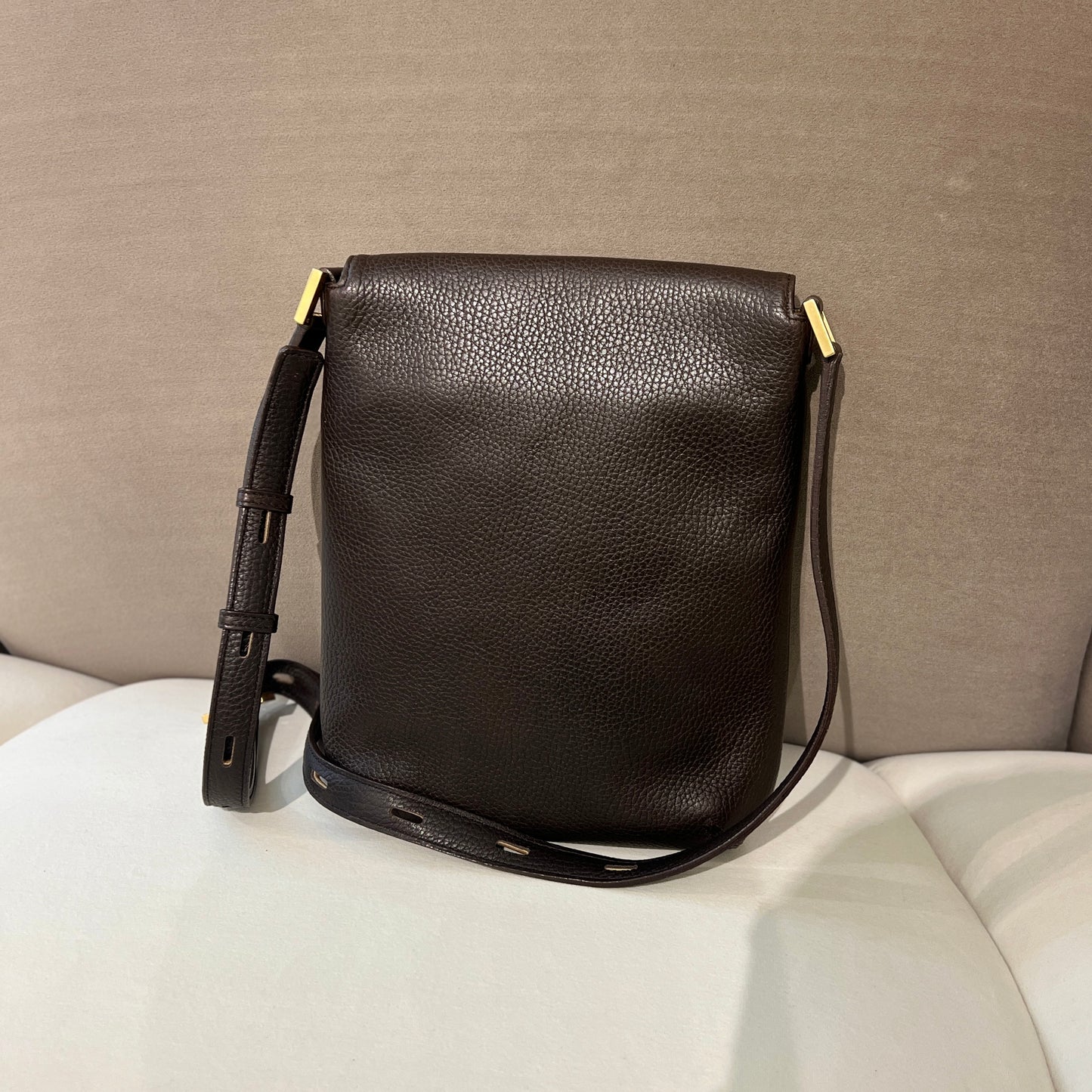 Delvaux Vintage Leather D Logo 深棕色皮革肩背包