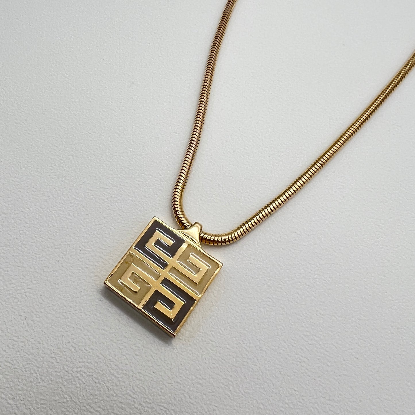 Givenchy Vintage 4G Logo Grey and Beige Color Pendant Golden Necklace