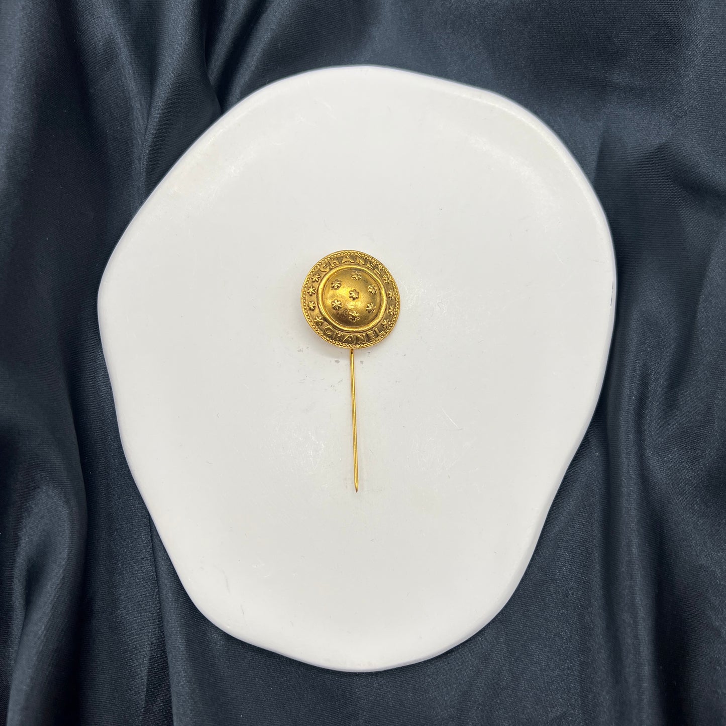 Chanel Vintage Golden Star Flower Pin Brooch