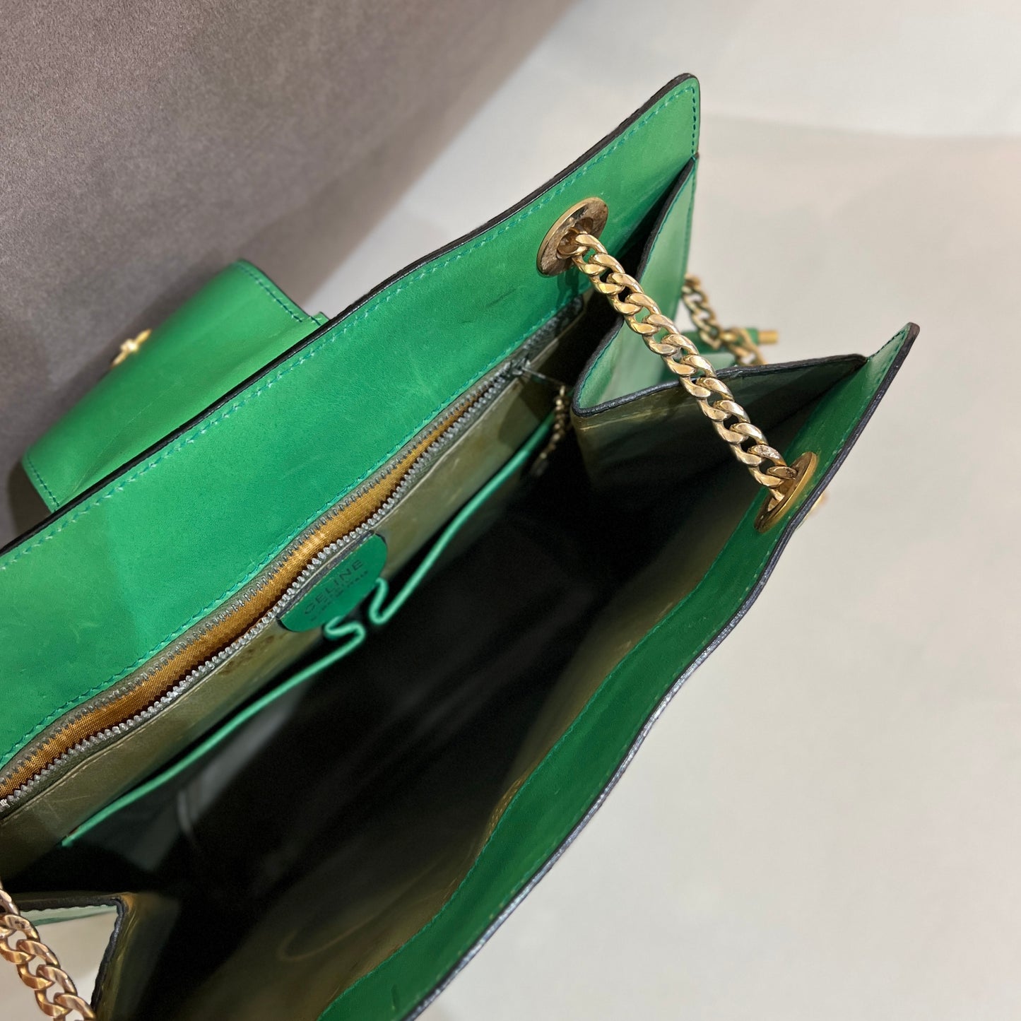 Broken - Celine Star Ball Leather Shoulder Bag In Light Green Color