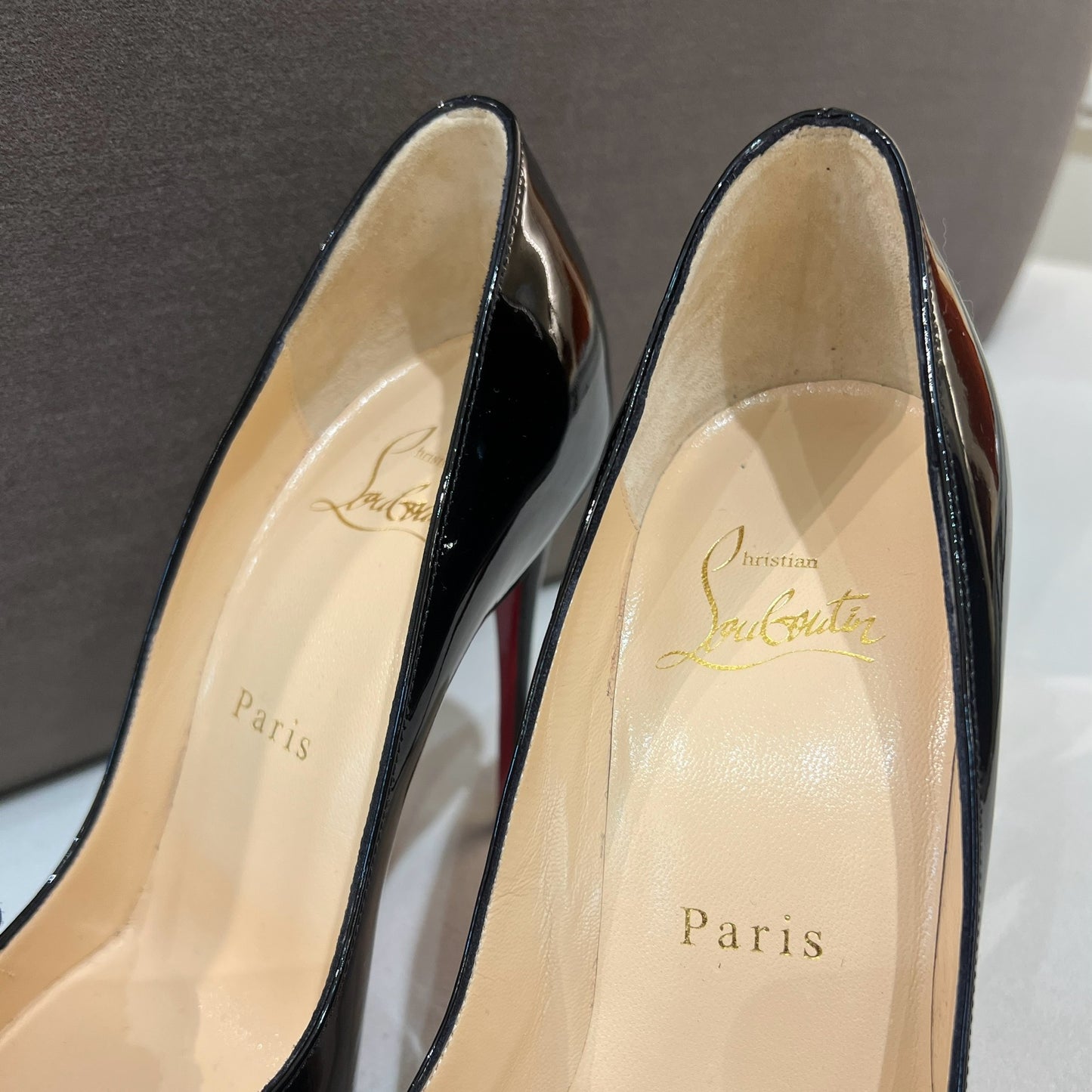 Christian Louboutin Patent Leather Pumps With Shining Ribbon (Size 35)