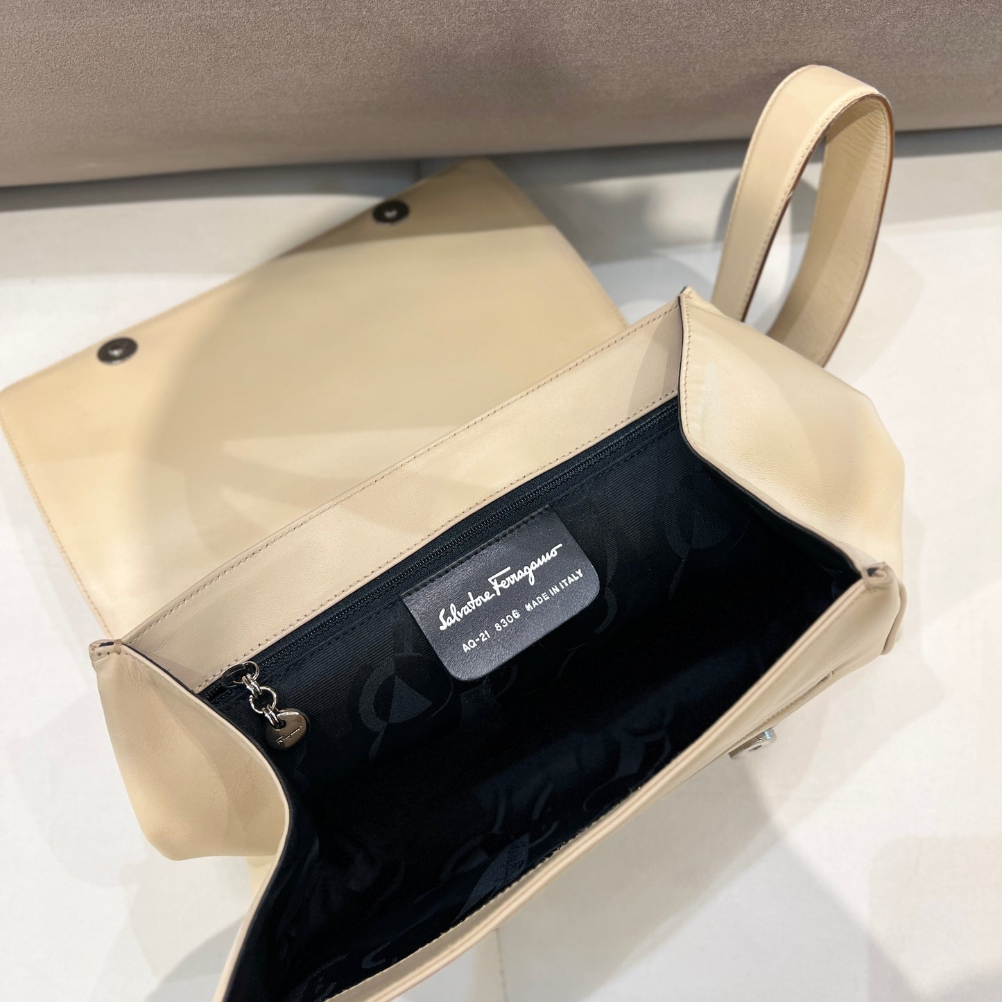 Ferragamo Beige Leather Shoulder Bag