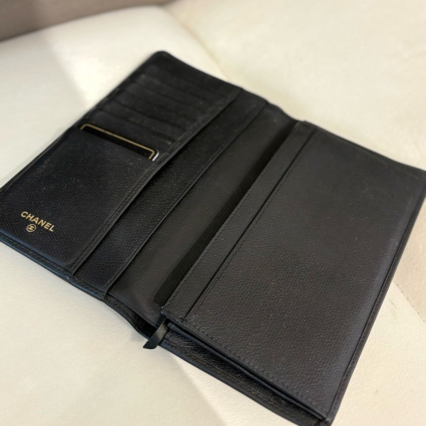 Chanel Vintage Golden CC Button Black Leather Bi-Fold Wallet