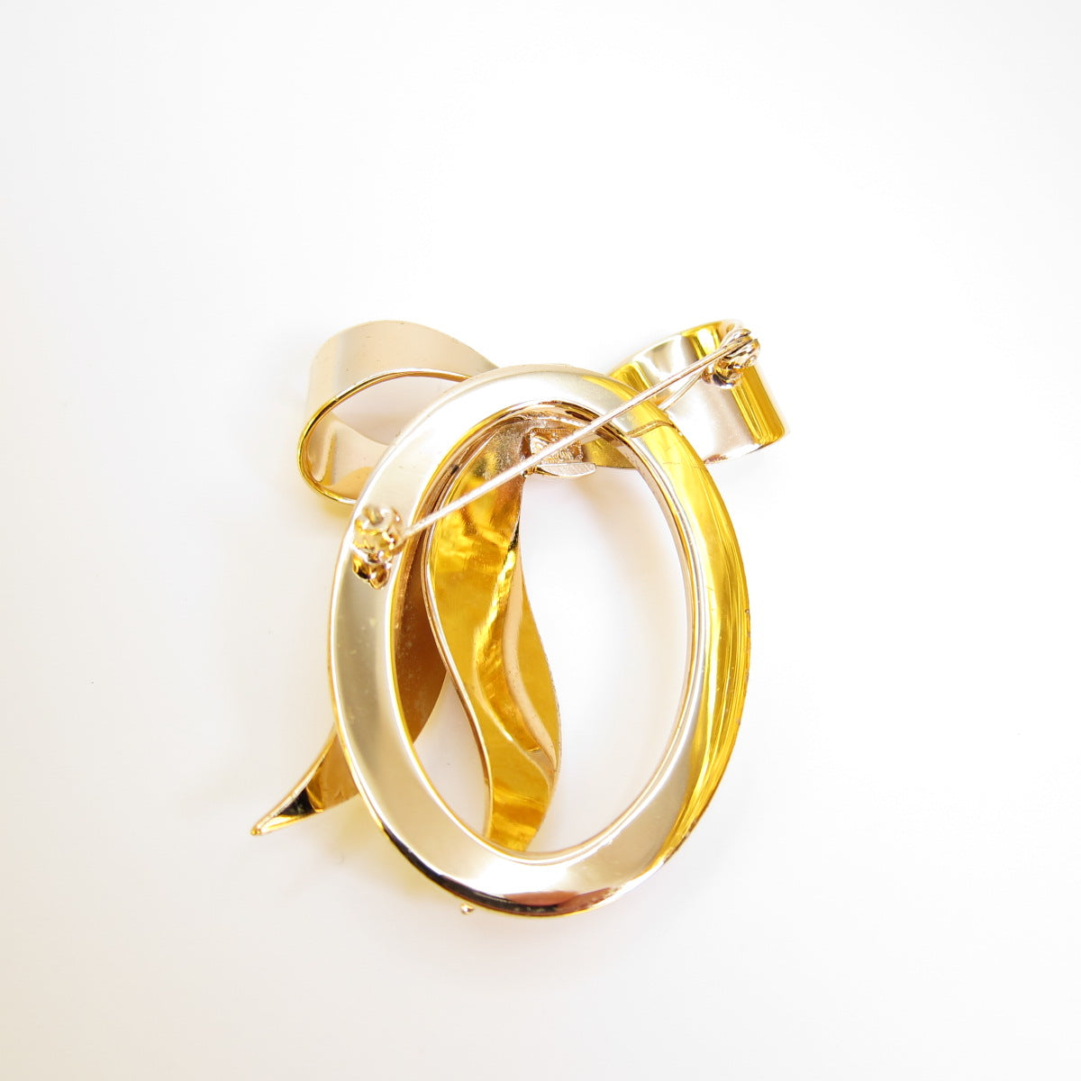 Christian Dior Vintage Ribbon Motif Golden Brooch