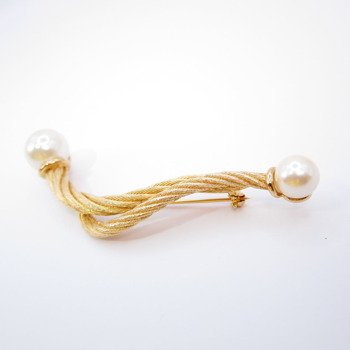 Christian Dior Vintage Rope with Pearl Golden Brooch