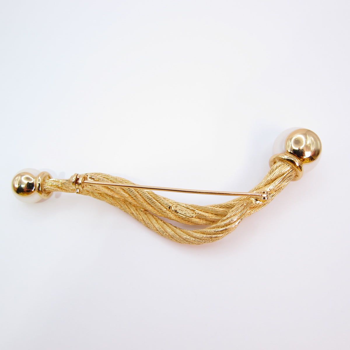 Christian Dior Vintage Rope with Pearl Golden Brooch