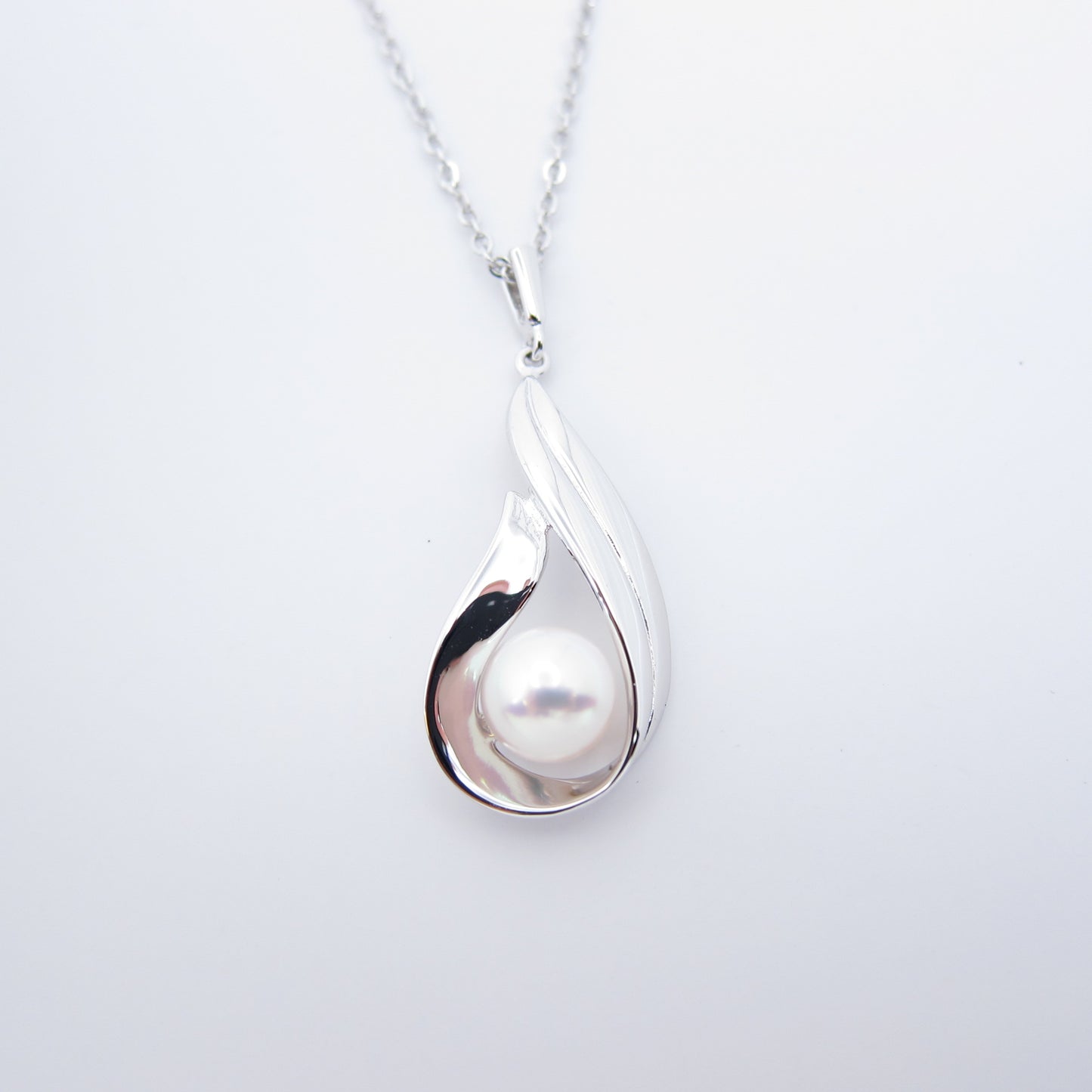Mikimoto Vintage Akoya Pearl with Drop Shape Pendant Silver Necklace