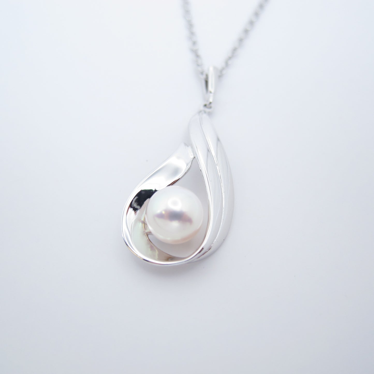 Mikimoto Vintage Akoya Pearl with Drop Shape Pendant Silver Necklace