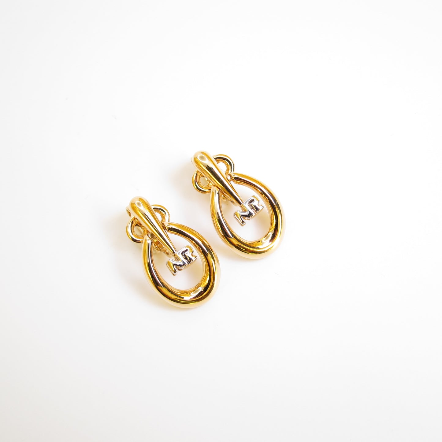 Nina Ricci Vintage NR Logo in Swing Oval Shape Golden Clip-on Earrings