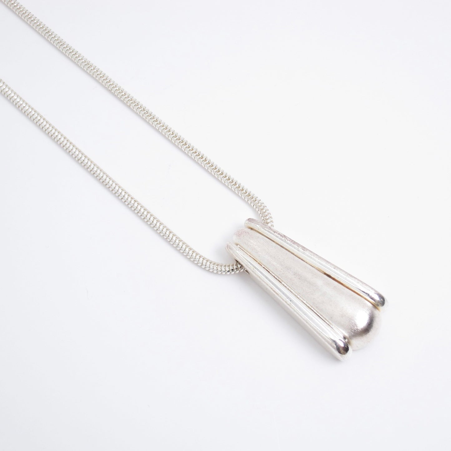 Monet Vintage Streamlined Droplet Pendant Silver Necklace