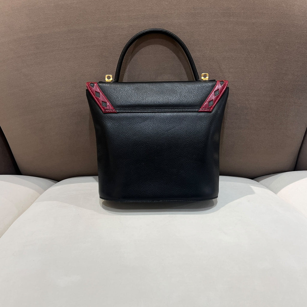 Yves Saint Laurent 中古黑色皮革紅色飾邊手袋