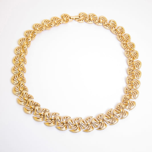 Nina Ricci Vintage Ribbed Ribbon Bow Golden Necklace