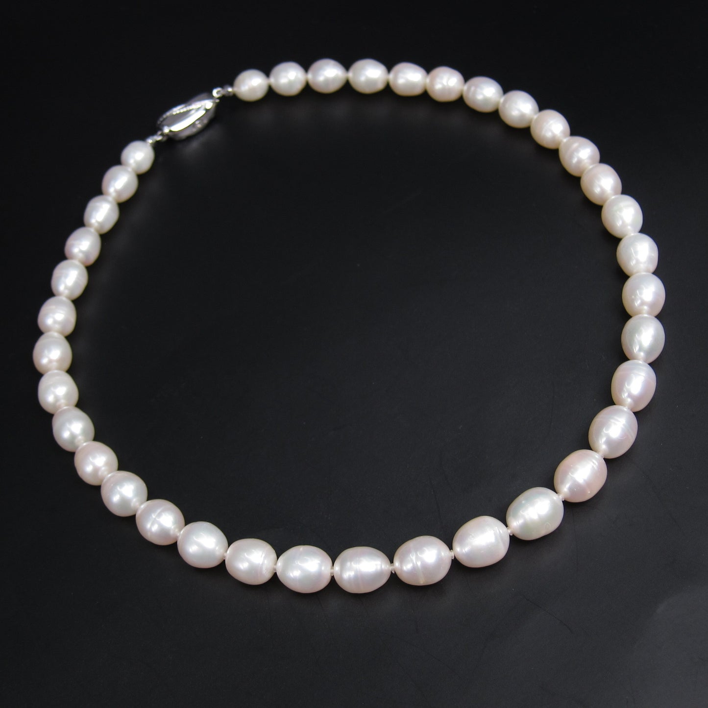 No Brand Vintage Freshwater Pearl with Silver Buckle Necklace
