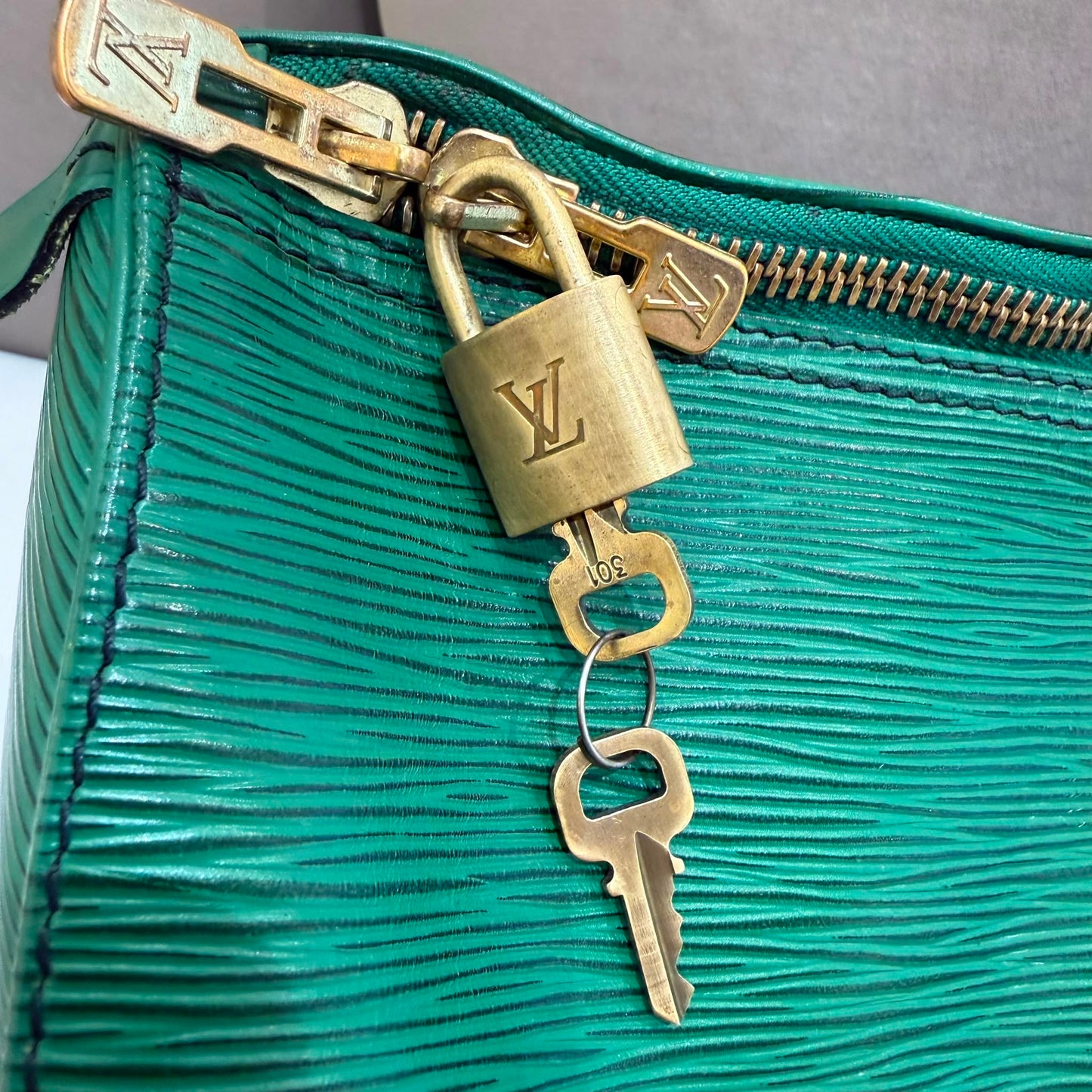 Louis Vuitton Vintage Epi Keepall 50 Green Boston Travel Bag